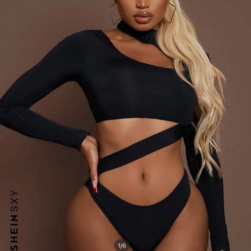 COPY - Asymmetrical neck cut out bodysuit